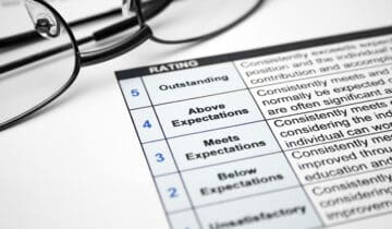 Are Annual Reviews Obsolete? Why Continuous Performance Feedback Works Better